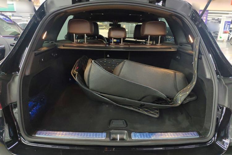 Used Mercedes-Benz GLC 2021 GLC 260 L 4MATIC Dynamic Edition Trunk