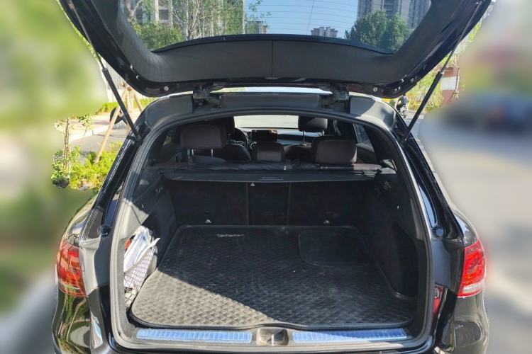 Used Mercedes-Benz GLC 2021 GLC 260 L 4MATIC Dynamic Edition Trunk