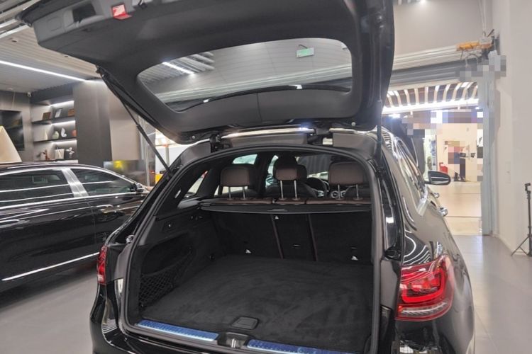 Used Mercedes-Benz GLC 2021 GLC 260 L 4MATIC Dynamic Edition Trunk