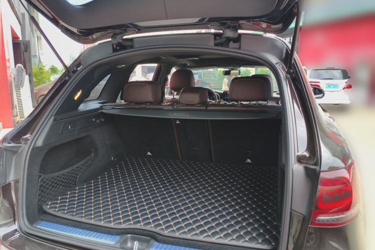 Used Mercedes-Benz GLC 2021 GLC 260 L 4MATIC Luxury Model Trunk