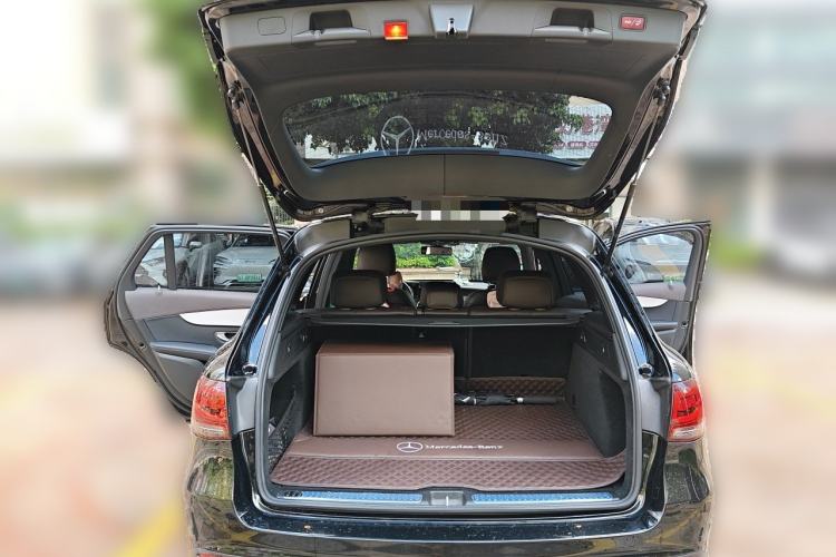Used Mercedes-Benz GLC 2021 GLC 260 L 4MATIC Dynamic Edition Trunk