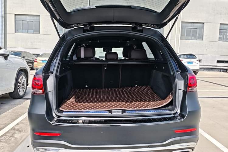 Used Mercedes-Benz GLC 2021 GLC 300 L 4MATIC Dynamic Model Trunk