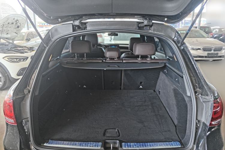 Used Mercedes-Benz GLC 2021 GLC 260 L 4MATIC Dynamic Edition Trunk
