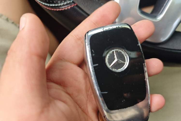 Used Mercedes-Benz GLC 2021 GLC 260 L 4MATIC Luxury Model Vehicle Key