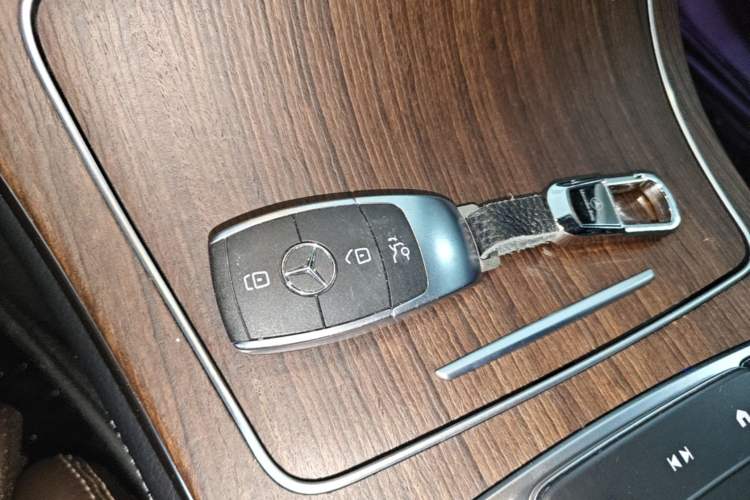Used Mercedes-Benz GLC 2021 GLC 300 L 4MATIC Dynamic Model Vehicle Key