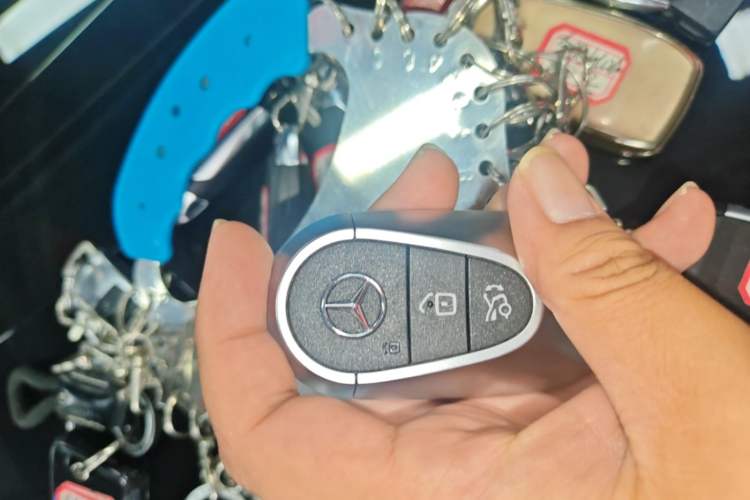 Used Mercedes-Benz GLC 2021 GLC 260 L 4MATIC Dynamic Edition Vehicle Key