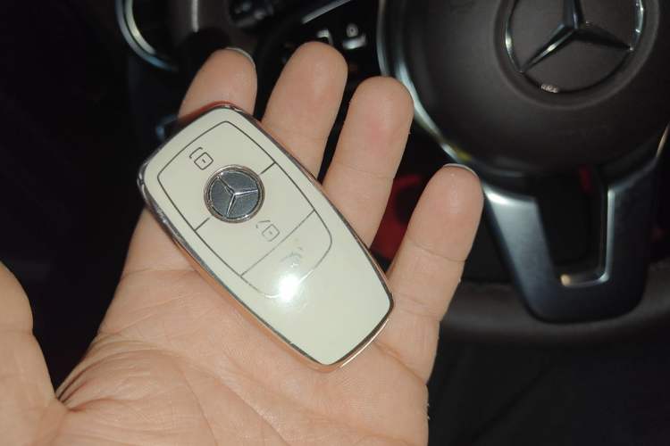 Used Mercedes-Benz GLC 2021 GLC 260 L 4MATIC Luxury Model Vehicle Key