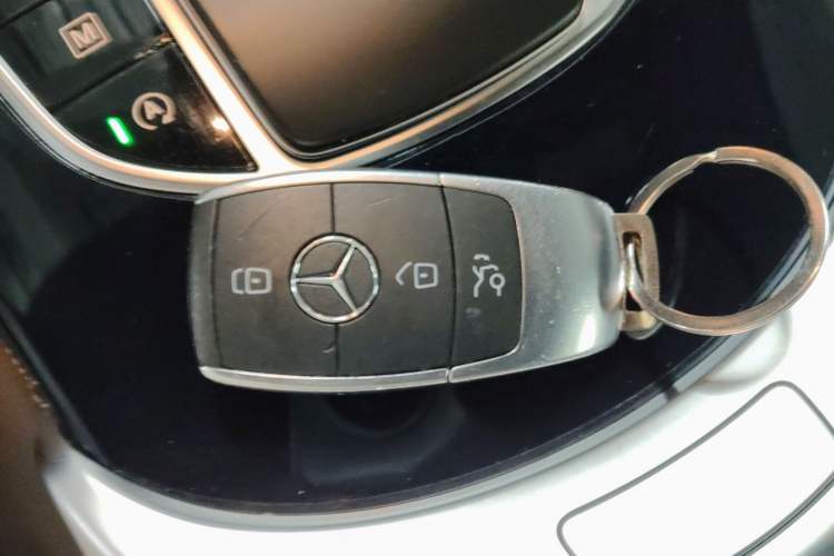 Used Mercedes-Benz GLC 2021 GLC 260 L 4MATIC Dynamic Edition Vehicle Key