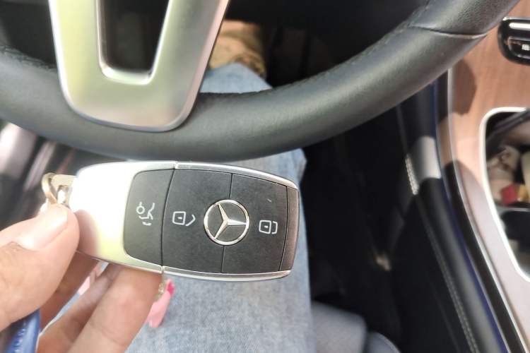 Used Mercedes-Benz GLC 2021 GLC 300 L 4MATIC Luxury Model Vehicle Key