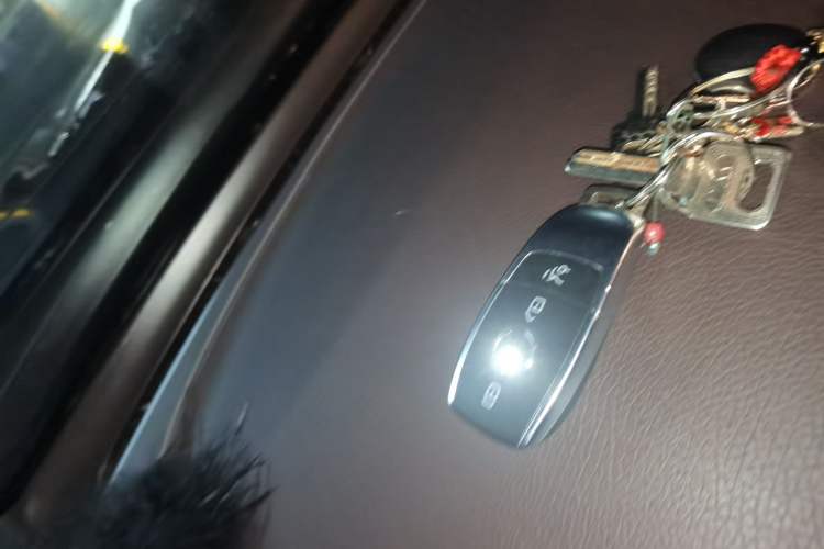 Used Mercedes-Benz GLC 2021 GLC 300 L 4MATIC Dynamic Model Vehicle Key