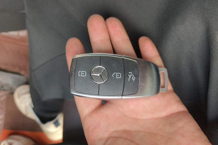 Used Mercedes-Benz GLC 2021 GLC 260 L 4MATIC Luxury Model Vehicle Key