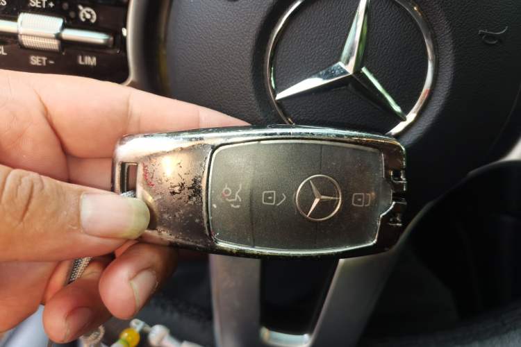 Used Mercedes-Benz GLC 2021 GLC 300 L 4MATIC Dynamic Model Vehicle Key