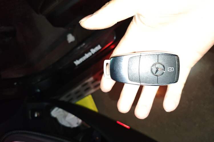 Used Mercedes-Benz GLC 2021 GLC 300 L 4MATIC Dynamic Model Vehicle Key