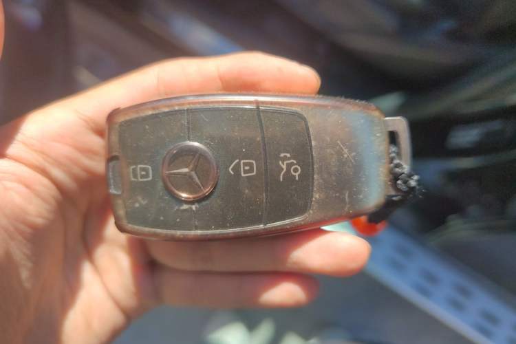 Used Mercedes-Benz GLC 2021 GLC 260 L 4MATIC Luxury Model Vehicle Key