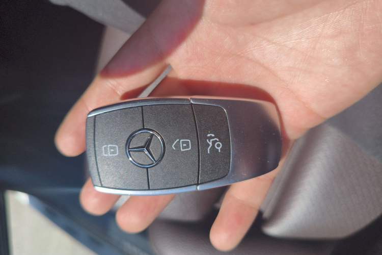 Used Mercedes-Benz GLC 2021 GLC 300 L 4MATIC Dynamic Model Vehicle Key