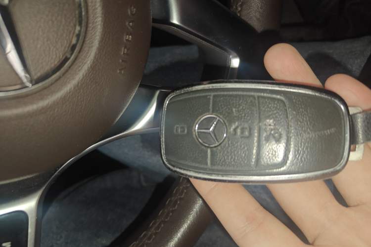 Used Mercedes-Benz GLC 2021 GLC 300 L 4MATIC Dynamic Model Vehicle Key