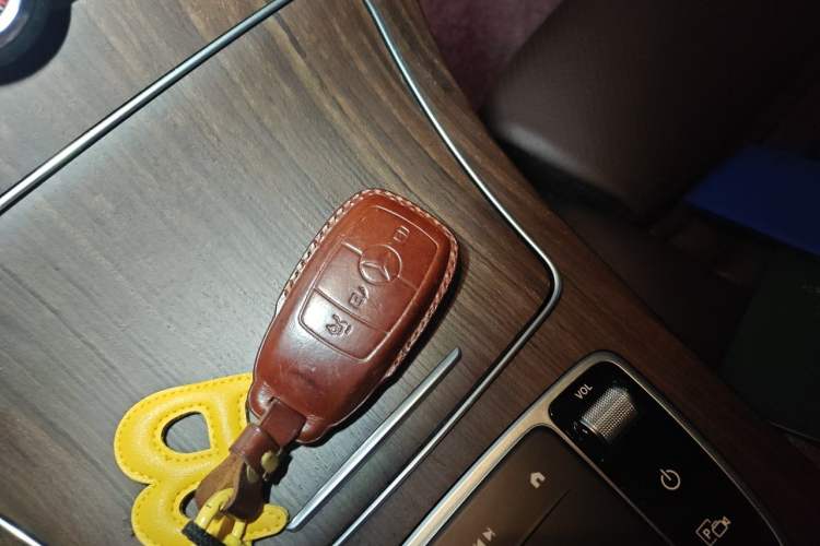 Used Mercedes-Benz GLC 2021 GLC 300 L 4MATIC Dynamic Model Vehicle Key