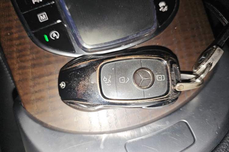 Used Mercedes-Benz GLC 2021 GLC 260 L 4MATIC Luxury Model Vehicle Key