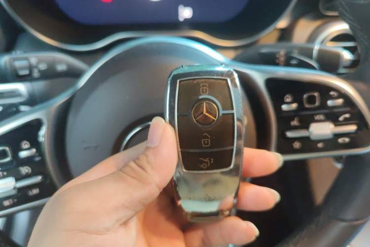 Used Mercedes-Benz GLC 2021 GLC 260 L 4MATIC Dynamic Edition Vehicle Key