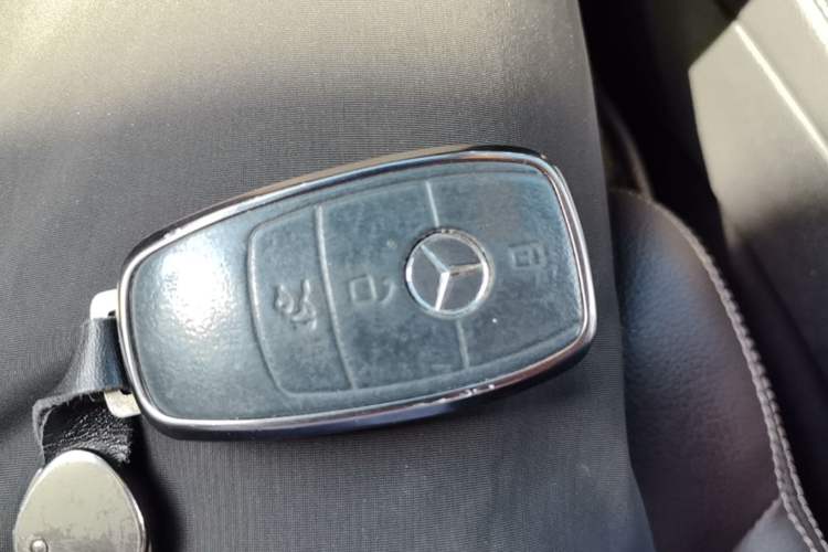 Used Mercedes-Benz GLC 2021 GLC 300 L 4MATIC Dynamic Model Vehicle Key