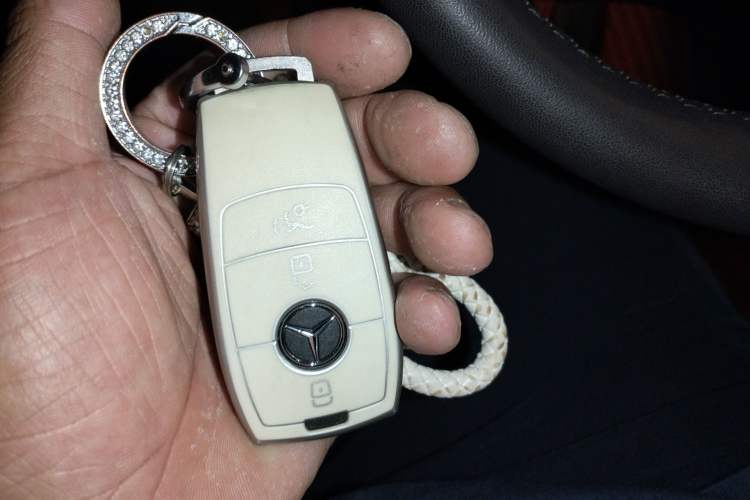 Used Mercedes-Benz GLC 2021 GLC 300 L 4MATIC Dynamic Model Vehicle Key