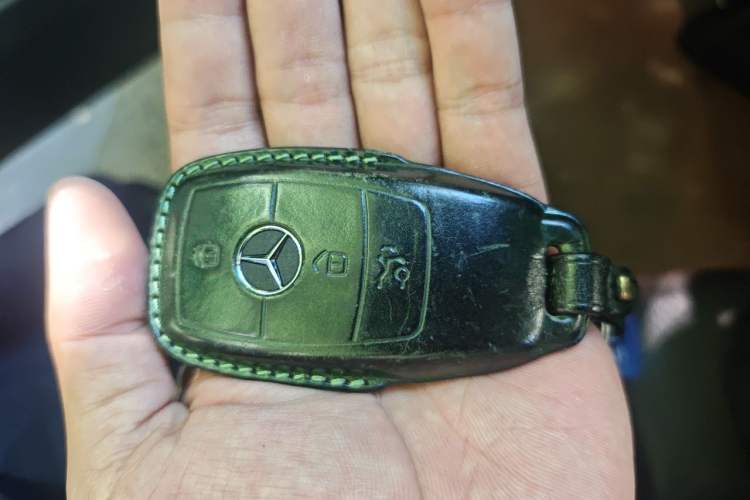 Used Mercedes-Benz GLC 2021 GLC 300 L 4MATIC Luxury Model Vehicle Key
