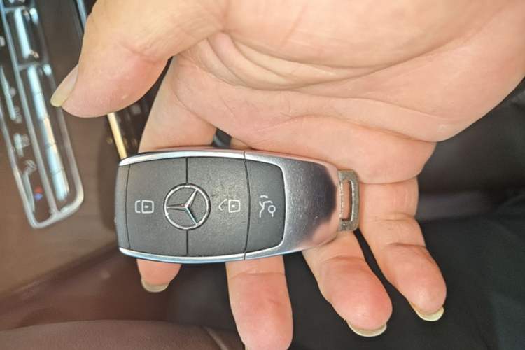 Used Mercedes-Benz GLC 2021 GLC 260 L 4MATIC Luxury Model Vehicle Key