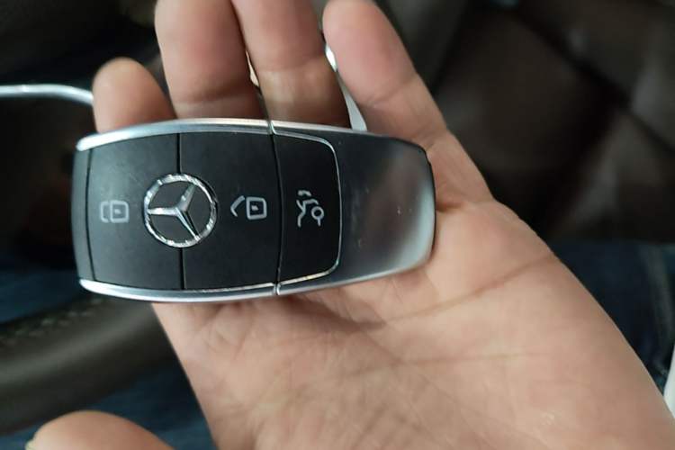Used Mercedes-Benz GLC 2021 GLC 260 L 4MATIC Luxury Model Vehicle Key
