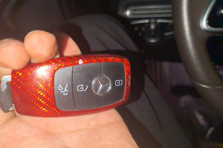 Used Mercedes-Benz GLC 2021 GLC 300 L 4MATIC Dynamic Model Vehicle Key
