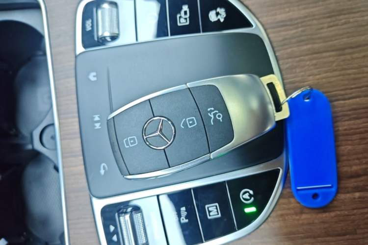 Used Mercedes-Benz GLC 2021 GLC 300 L 4MATIC Dynamic Model Vehicle Key