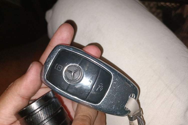 Used Mercedes-Benz GLC 2021 GLC 300 L 4MATIC Dynamic Model Vehicle Key