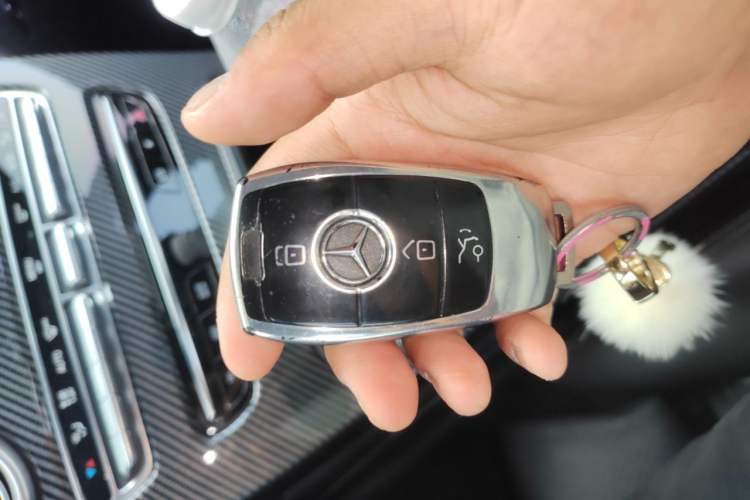 Used Mercedes-Benz GLC 2021 GLC 300 L 4MATIC Dynamic Model Vehicle Key