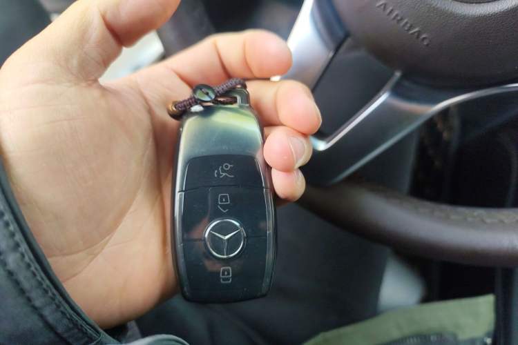 Used Mercedes-Benz GLC 2021 GLC 300 L 4MATIC Dynamic Model Vehicle Key