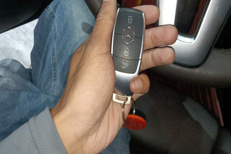 Used Mercedes-Benz GLC 2021 GLC 260 L 4MATIC Luxury Model Vehicle Key