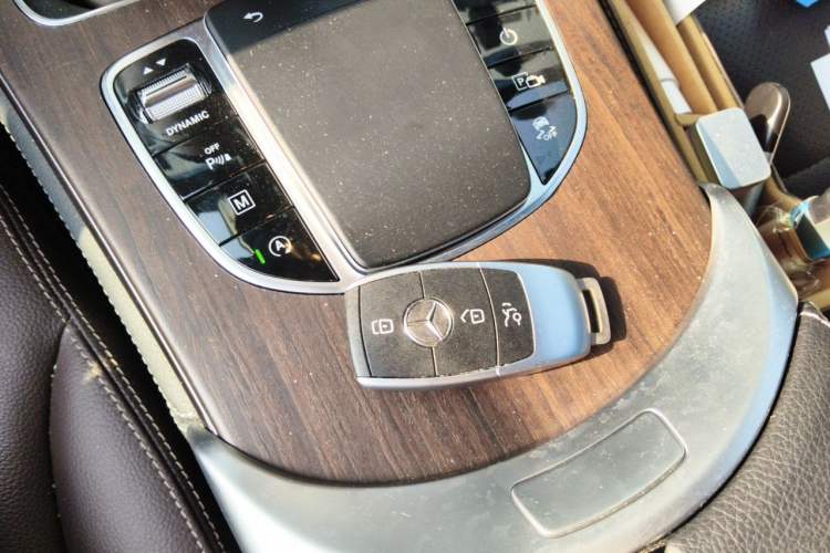 Used Mercedes-Benz GLC 2021 GLC 300 L 4MATIC Dynamic Model Vehicle Key
