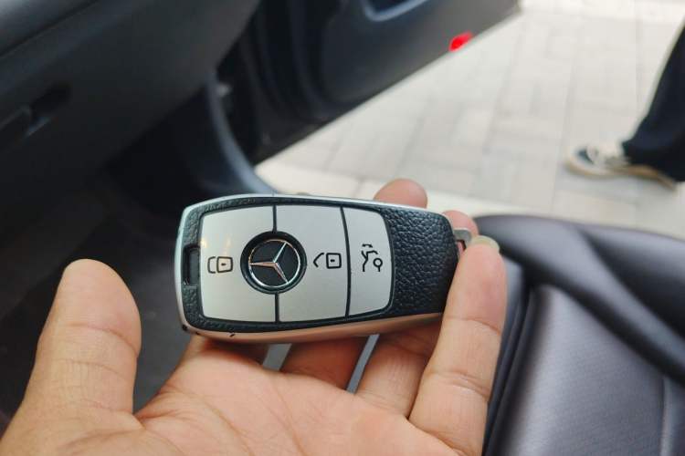 Used Mercedes-Benz GLC 2021 GLC 260 L 4MATIC Luxury Model Vehicle Key