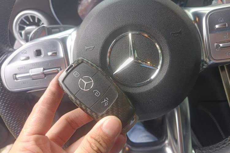 Used Mercedes-Benz GLC 2021 GLC 300 L 4MATIC Dynamic Model Vehicle Key