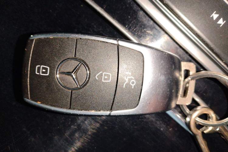 Used Mercedes-Benz GLC 2021 GLC 260 L 4MATIC Dynamic Edition Vehicle Key