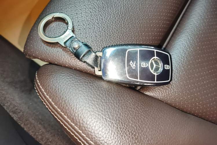 Used Mercedes-Benz GLC 2021 GLC 260 L 4MATIC Dynamic Edition Vehicle Key
