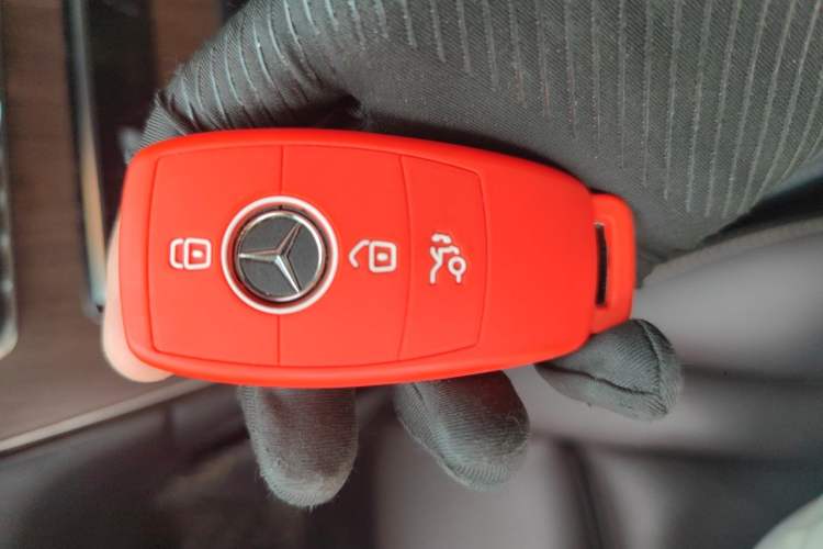 Used Mercedes-Benz GLC 2021 GLC 300 L 4MATIC Dynamic Model Vehicle Key