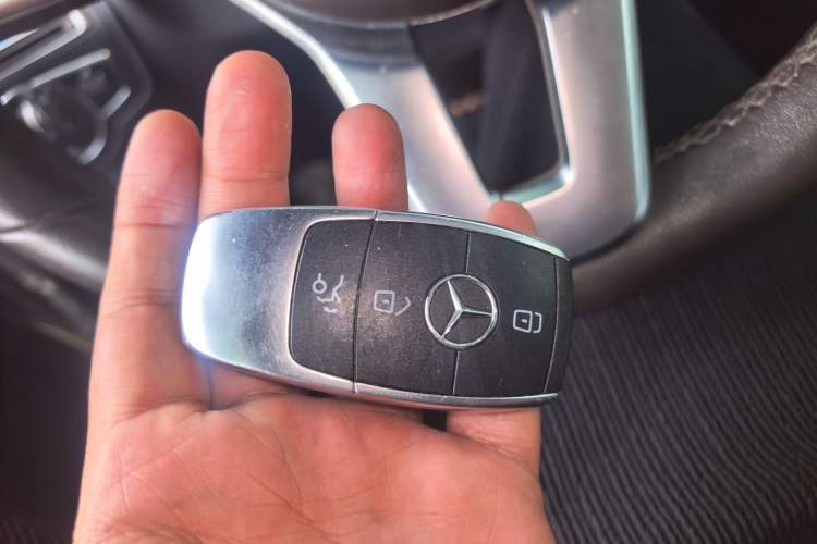 Used Mercedes-Benz GLC 2021 GLC 300 L 4MATIC Dynamic Model Vehicle Key
