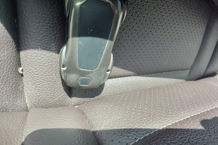 Used Mercedes-Benz GLC 2021 GLC 300 L 4MATIC Dynamic Model Vehicle Key