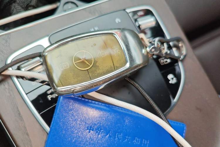 Used Mercedes-Benz GLC 2021 GLC 260 L 4MATIC Luxury Model Vehicle Key