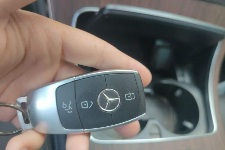 Used Mercedes-Benz GLC 2021 GLC 300 L 4MATIC Dynamic Model Vehicle Key