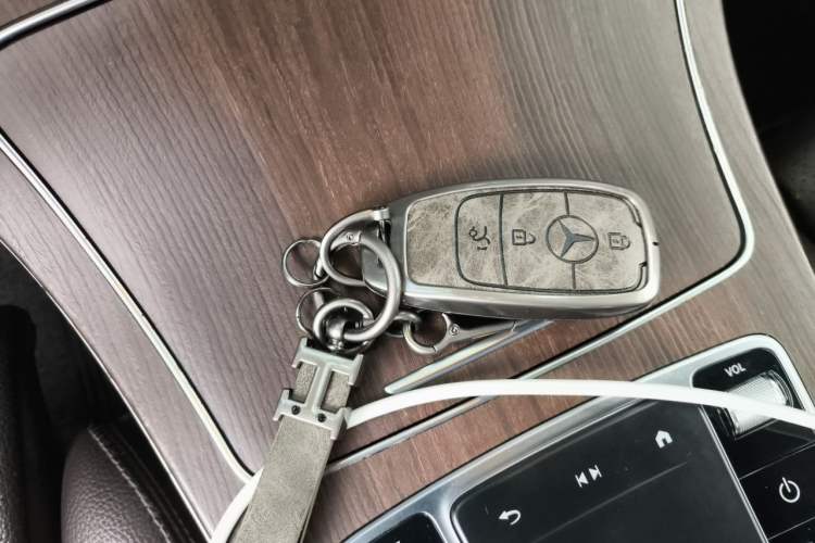 Used Mercedes-Benz GLC 2021 GLC 300 L 4MATIC Dynamic Model Vehicle Key
