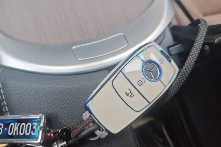 Used Mercedes-Benz GLC 2021 GLC 300 L 4MATIC Dynamic Model Vehicle Key
