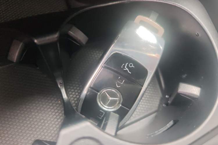 Used Mercedes-Benz GLC 2021 GLC 260 L 4MATIC Dynamic Edition Vehicle Key