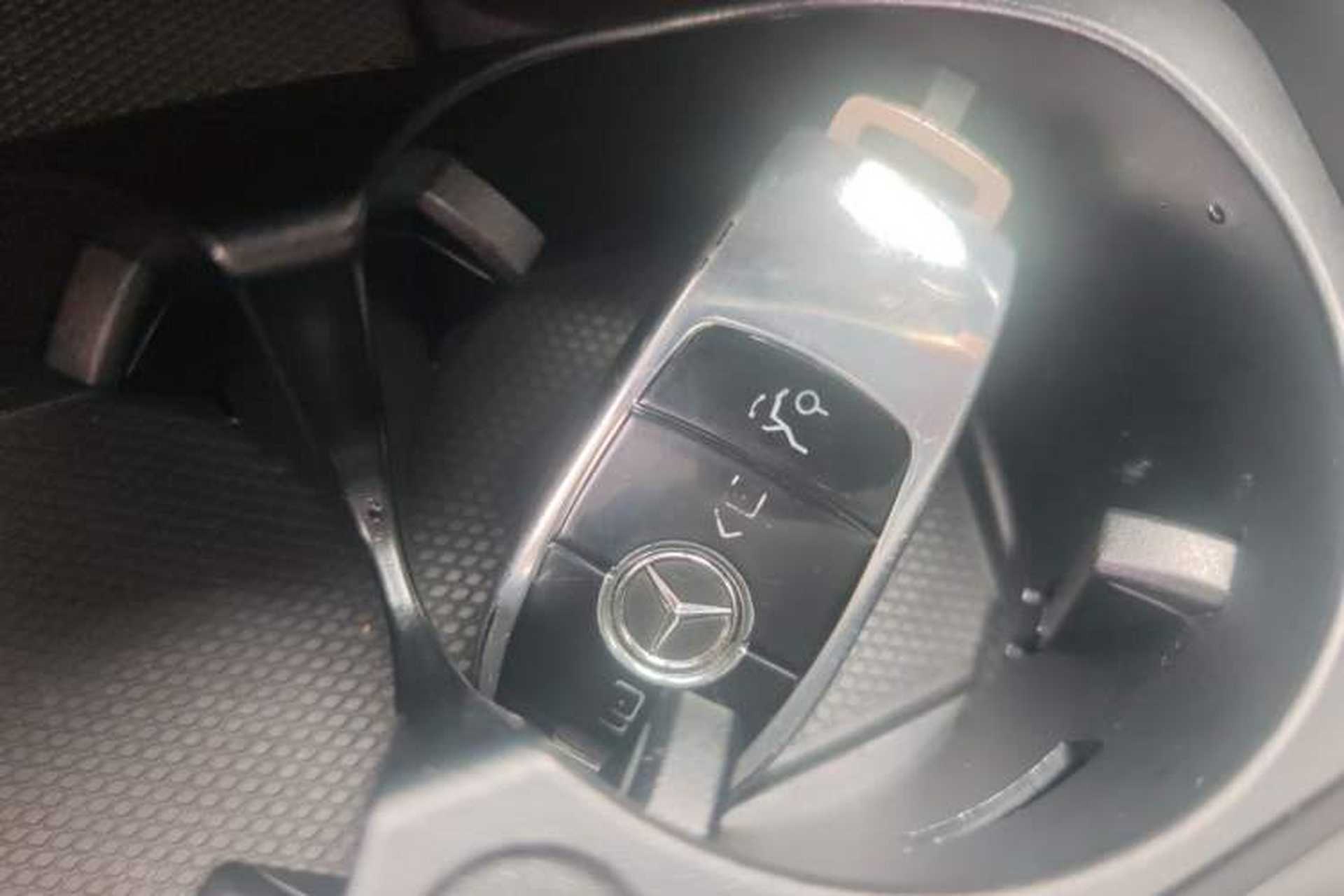Used Mercedes-Benz GLC 2021 GLC 260 L 4MATIC Dynamic Edition Vehicle Key