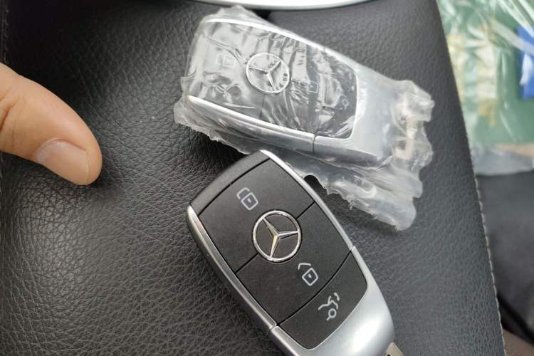 Used Mercedes-Benz GLC 2021 GLC 260 L 4MATIC Dynamic Edition Vehicle Key