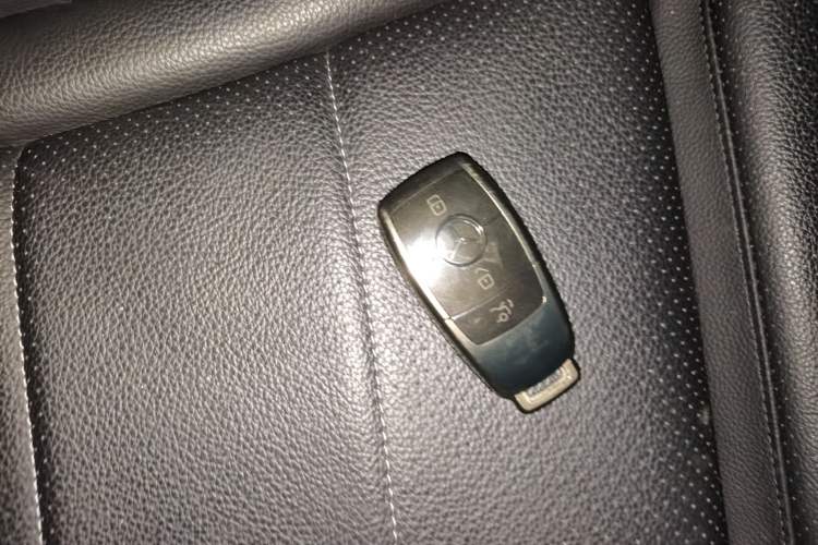 Used Mercedes-Benz GLC 2021 GLC 300 L 4MATIC Dynamic Model Vehicle Key